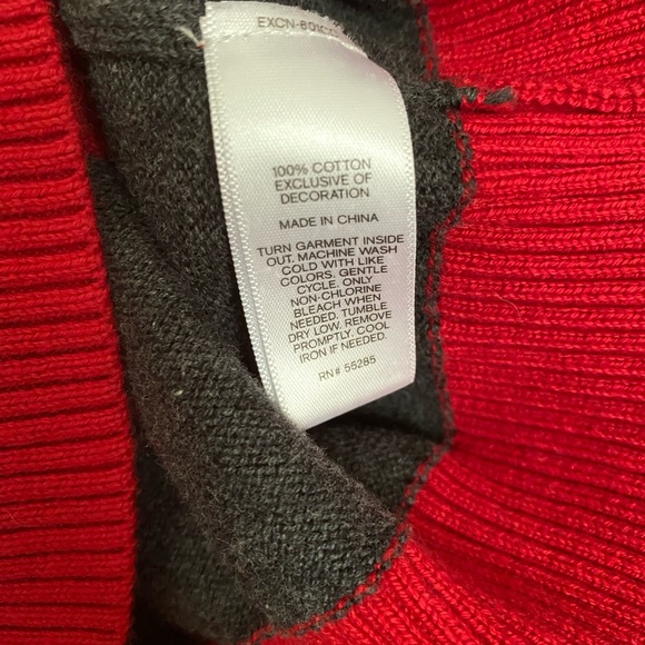 Express Gray and Red Sweater size M - Picture 10 of 10